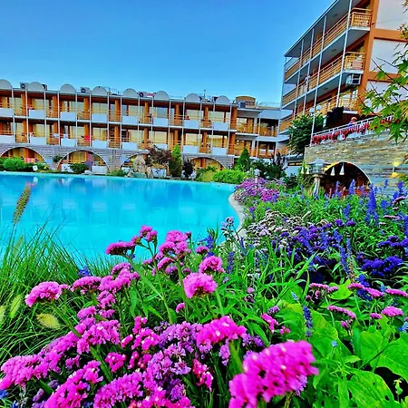 несебър бийч サニービーチ